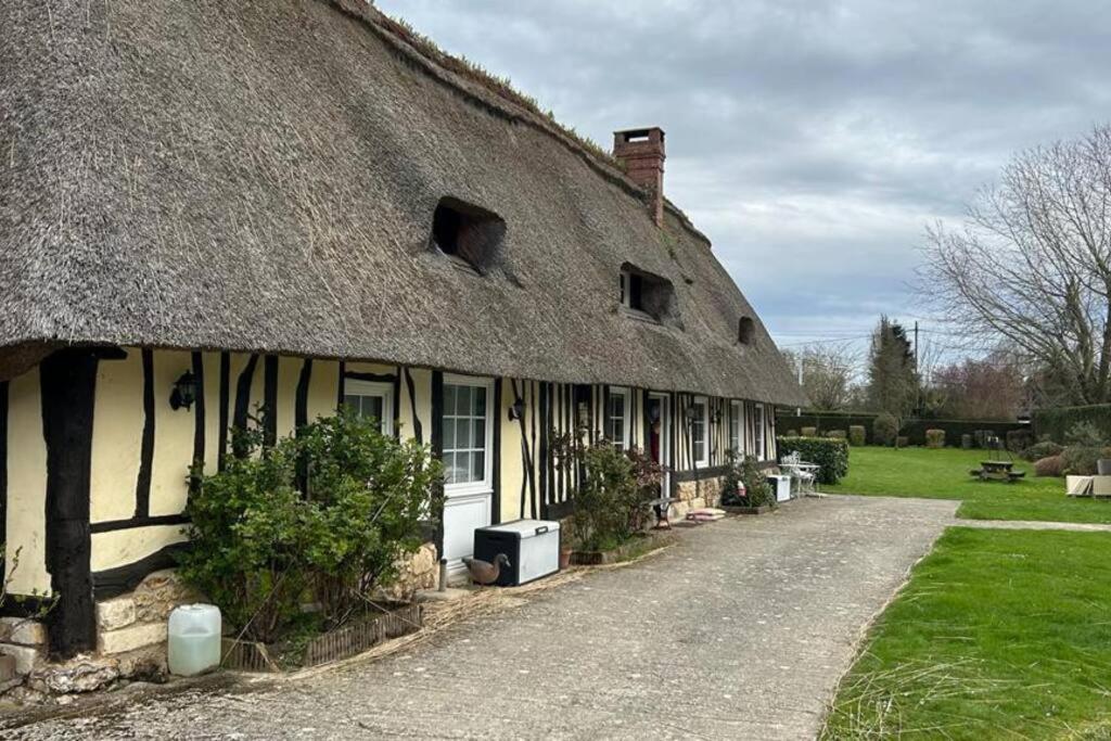 Chaumiere De Charme Cosy Villa Saint-Éloi-de-Fourques Exterior photo