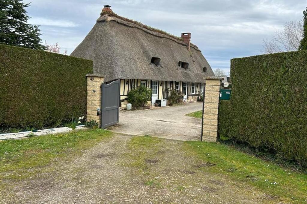 Chaumiere De Charme Cosy Villa Saint-Éloi-de-Fourques Exterior photo
